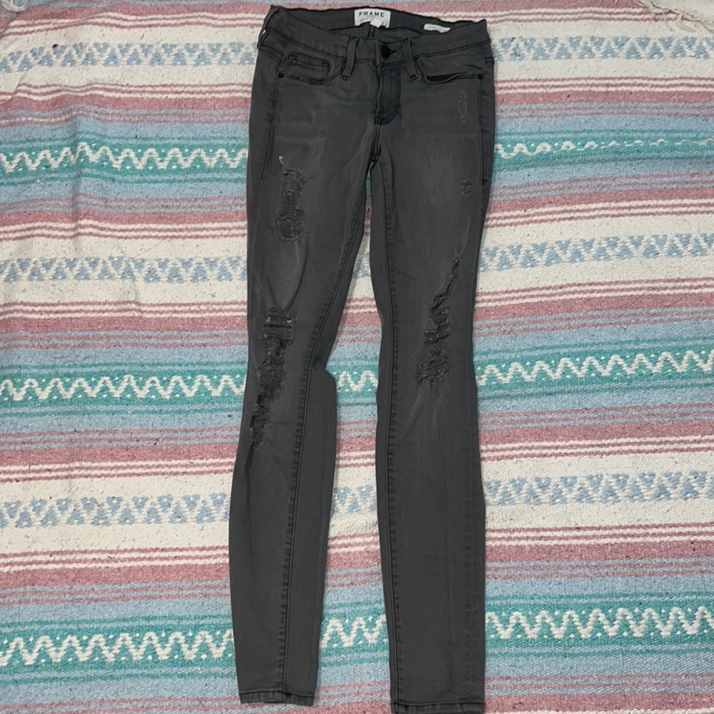 Frame Le Skinny de Jeanne grey distressed jeggings